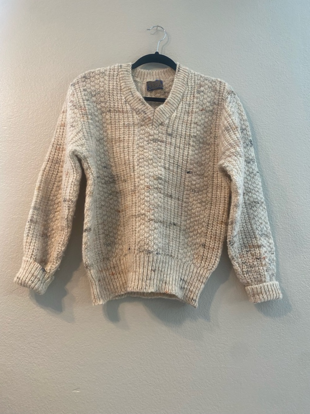 Pendleton Vintage Cream Cable-Knit V-Neck Sweater Size Small 100% Wool